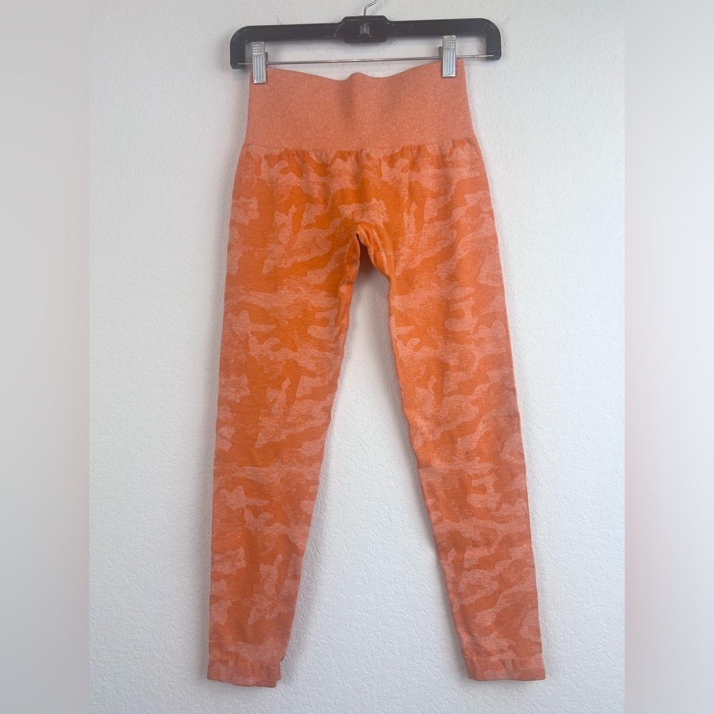 NVGTN Camo High Rise Seamless in Burnt Orange Size Small